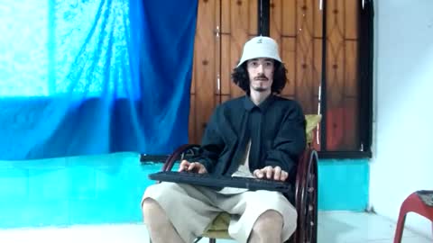 Snapshot of sk8sir chatting on February 13, 2026, 1:29 pm sk8sir online show from February 13, 2026, 1:29 pm