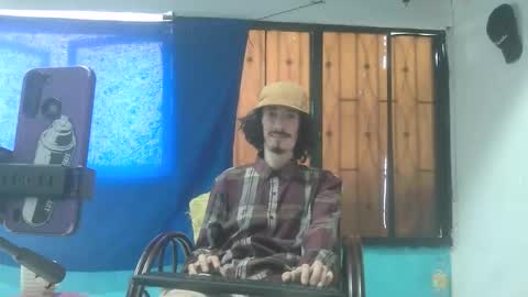 Snapshot of sk8sir chatting on February 15, 2026, 4:36 pm sk8sir online show from February 15, 2026, 4:36 pm