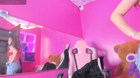 skaila_angels1 online show from October 25, 2025, 1:13 am