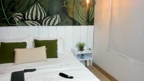 skarletkiss_ online show from April 29, 2026, 6:58 pm