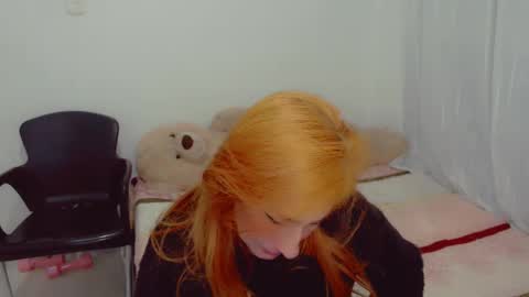 Arlett online show from November 25, 2025, 2:55 am