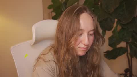 Im Scarlett  ONLINE  5pm-10pm NYC time  online show from November 29, 2025, 9:29 pm