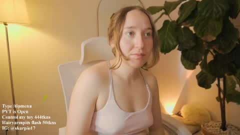 Snapshot of skarpio17 chatting on April 18, 2026, 7:58 pm Im Scarlett ONLINE 5pm-10pm NYC time online show from April 18, 2026, 7:58 pm