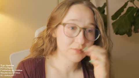 Snapshot of skarpio17 chatting on May 31, 2026, 3:04 am Im Scarlett ONLINE 5pm-10pm NYC time online show from May 31, 2026, 3:04 am