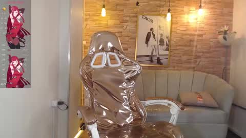 Skarlet online show from January 23, 2025, 4:37 pm