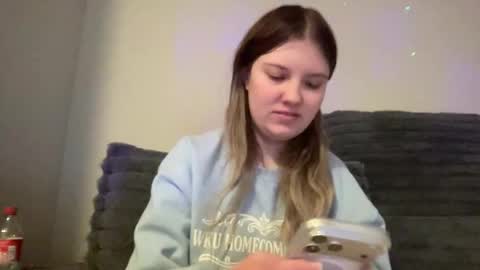 Snapshot of skiimaskabby chatting on February 12, 2026, 12:38 am skiimaskabby online show from February 12, 2026, 12:38 am