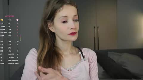 Snapshot of skinny_eve chatting on October 20, 2025, 4:51 pm Emily online show from October 20, 2025, 4:51 pm