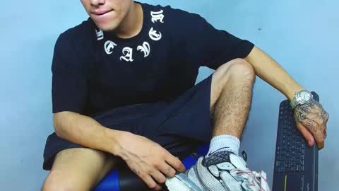 skinny marked online show from December 9, 2024, 3:29 am