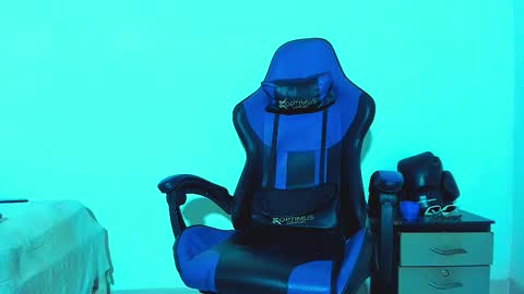 skinny marked online show from November 10, 2025, 2:21 am