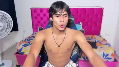 Snapshot of skinny_sam23 chatting on July 13, 2026, 5:21 am sam online show from July 13, 2026, 5:21 am