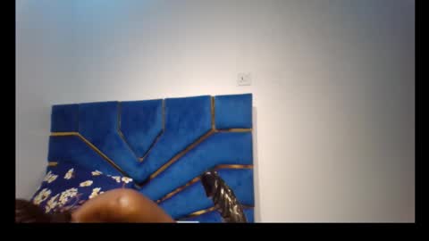 skinnyasssexyboobs online show from December 1, 2025, 7:52 pm