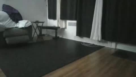 Snapshot of skinnydicck chatting on May 24, 2026, 8:52 am skinnydicck online show from May 24, 2026, 8:52 am
