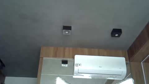 Snapshot of skinnykittencam chatting on October 27, 2025, 6:56 pm skinnykittencam online show from October 27, 2025, 6:56 pm