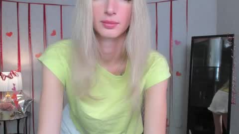 Skinnyladyy online show from February 22, 2025, 2:06 am