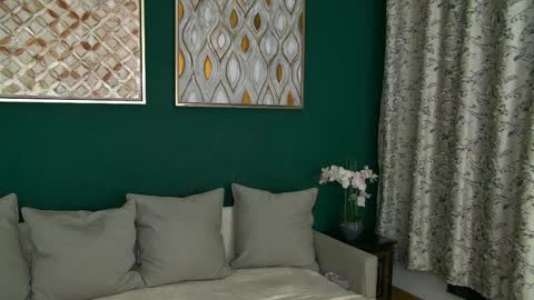 Natty online show from April 2, 2026, 3:48 am