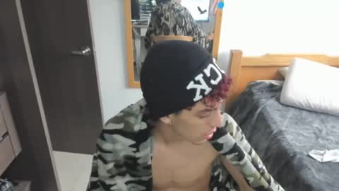 skinnypipe15 online show from October 24, 2025, 12:01 pm