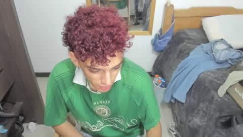 skinnypipe15 online show from October 27, 2025, 4:05 am