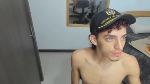 skinnypipe15 online show from November 13, 2025, 3:27 am