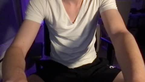 skinnyrisky online show from October 21, 2025, 5:24 pm