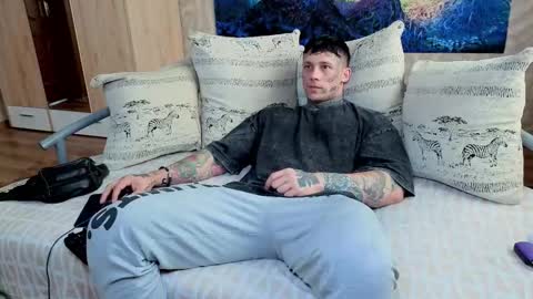 skirlingod online show from September 11, 2025, 7:08 am