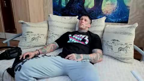 skirlingod online show from September 13, 2025, 5:18 am