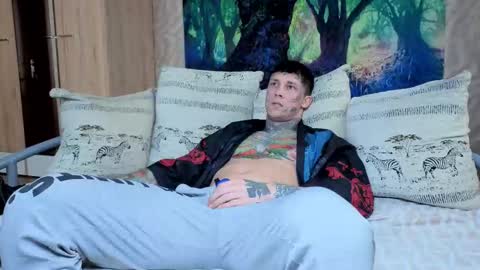 skirlingod online show from September 28, 2025, 6:41 am
