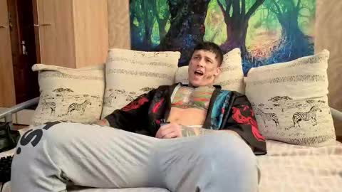 skirlingod online show from September 30, 2025, 5:01 am