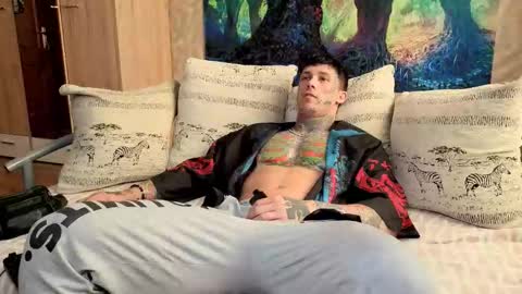 skirlingod online show from October 1, 2025, 5:02 am