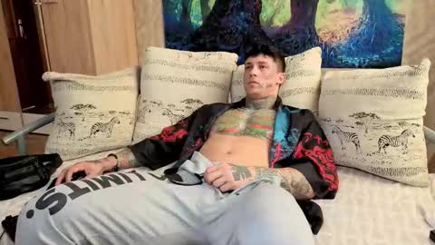 skirlingod online show from October 2, 2025, 6:09 am