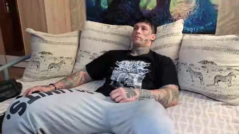skirlingod online show from October 4, 2025, 4:32 am