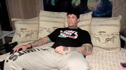 skirlingod online show from October 11, 2025, 5:50 am