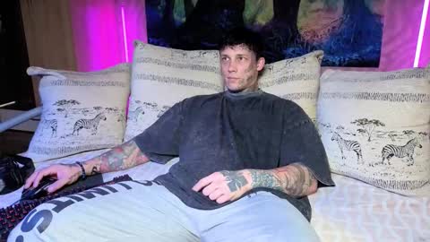 skirlingod online show from October 18, 2025, 6:05 am