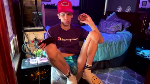 Snapshot of skittles933 chatting on January 12, 2025, 3:46 pm Skittles online show from January 12, 2025, 3:46 pm