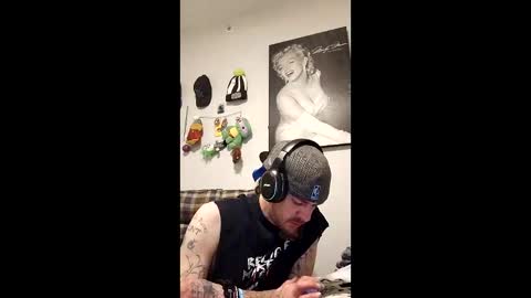 Snapshot of skitzothaklown86 chatting on May 13, 2026, 4:32 am skitzothaklown86 online show from May 13, 2026, 4:32 am