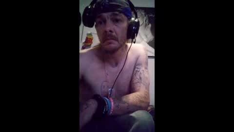 Snapshot of skitzothaklown86 chatting on May 14, 2026, 9:05 am skitzothaklown86 online show from May 14, 2026, 9:05 am