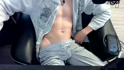 skrogdog online show from May 11, 2026, 4:59 pm
