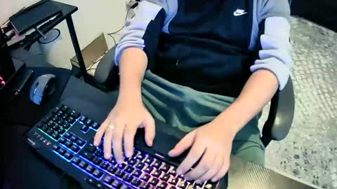 skullcandyyyy online show from March 16, 2026, 5:06 pm