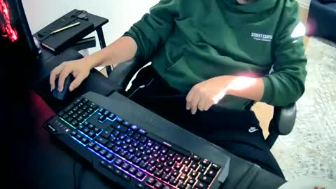 skullcandyyyy online show from April 9, 2026, 6:52 am