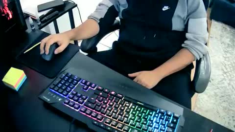 skullcandyyyy online show from April 23, 2026, 12:04 pm