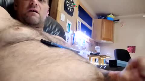 Snapshot of skunk8p chatting on December 9, 2024, 9:49 am skunk8p online show from December 9, 2024, 9:49 am