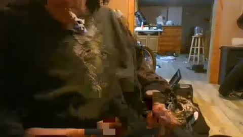 Snapshot of skunk8p chatting on March 2, 2025, 5:54 am skunk8p online show from March 2, 2025, 5:54 am