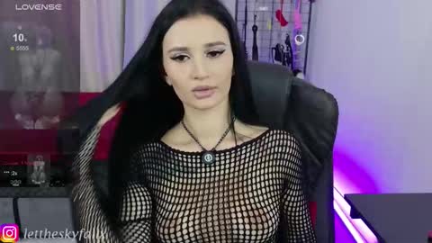 Eliza online show from September 11, 2025, 9:37 pm