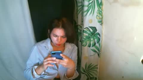 Mj online show from September 22, 2025, 1:24 pm