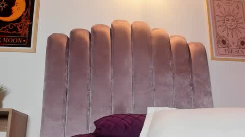 Sky Caroline online show from November 14, 2025, 11:35 pm