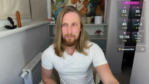 Snapshot of sky_guy25 chatting on May 16, 2026, 8:07 pm sky_guy25 online show from May 16, 2026, 8:07 pm