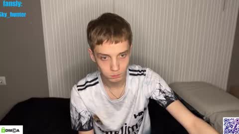 Snapshot of sky_hunter chatting on November 27, 2025, 8:22 pm sky_hunter online show from November 27, 2025, 8:22 pm