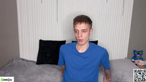 Snapshot of sky_hunter chatting on February 3, 2026, 7:19 pm sky_hunter online show from February 3, 2026, 7:19 pm