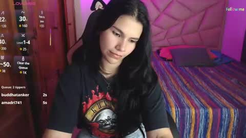 Snapshot of sky_lover_ chatting on July 8, 2026, 8:57 pm Sky online show from July 8, 2026, 8:57 pm
