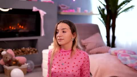 Snapshot of skyeyesluna chatting on February 27, 2026, 4:01 am skyeyesluna online show from February 27, 2026, 4:01 am