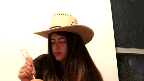 Skyler online show from December 20, 2025, 2:51 am